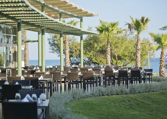 Akra Sorgun Tui Blue Sensatori 5* Side