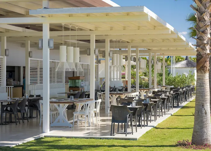 Akra Sorgun Tui Blue Sensatori 5* Side