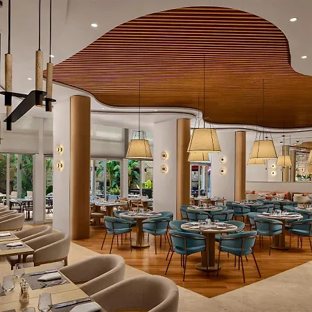 Akra Sorgun Tui Blue Sensatori シダ